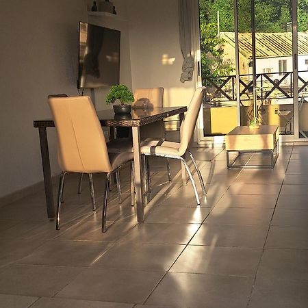 Super Appartement T3 Proche De Tout Sans Vis-A-Vis Fort-de-France Buitenkant foto